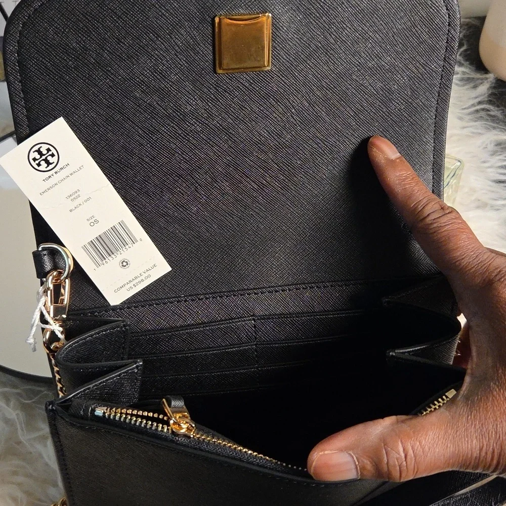 Tory Burch NWTs Emerson Chain Wallet